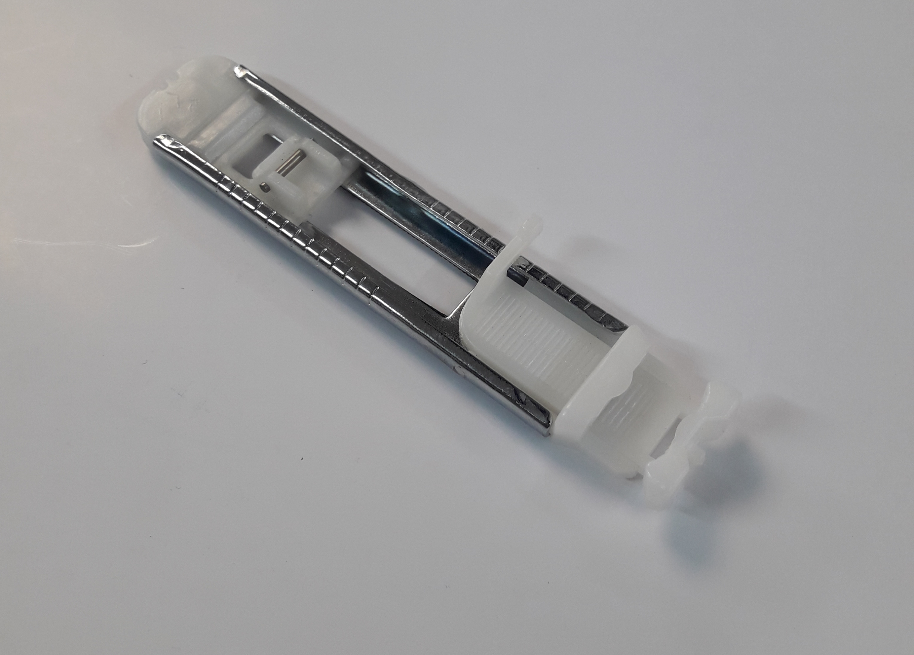 پایه جادکمه ژانومه (قابل تنظیم)