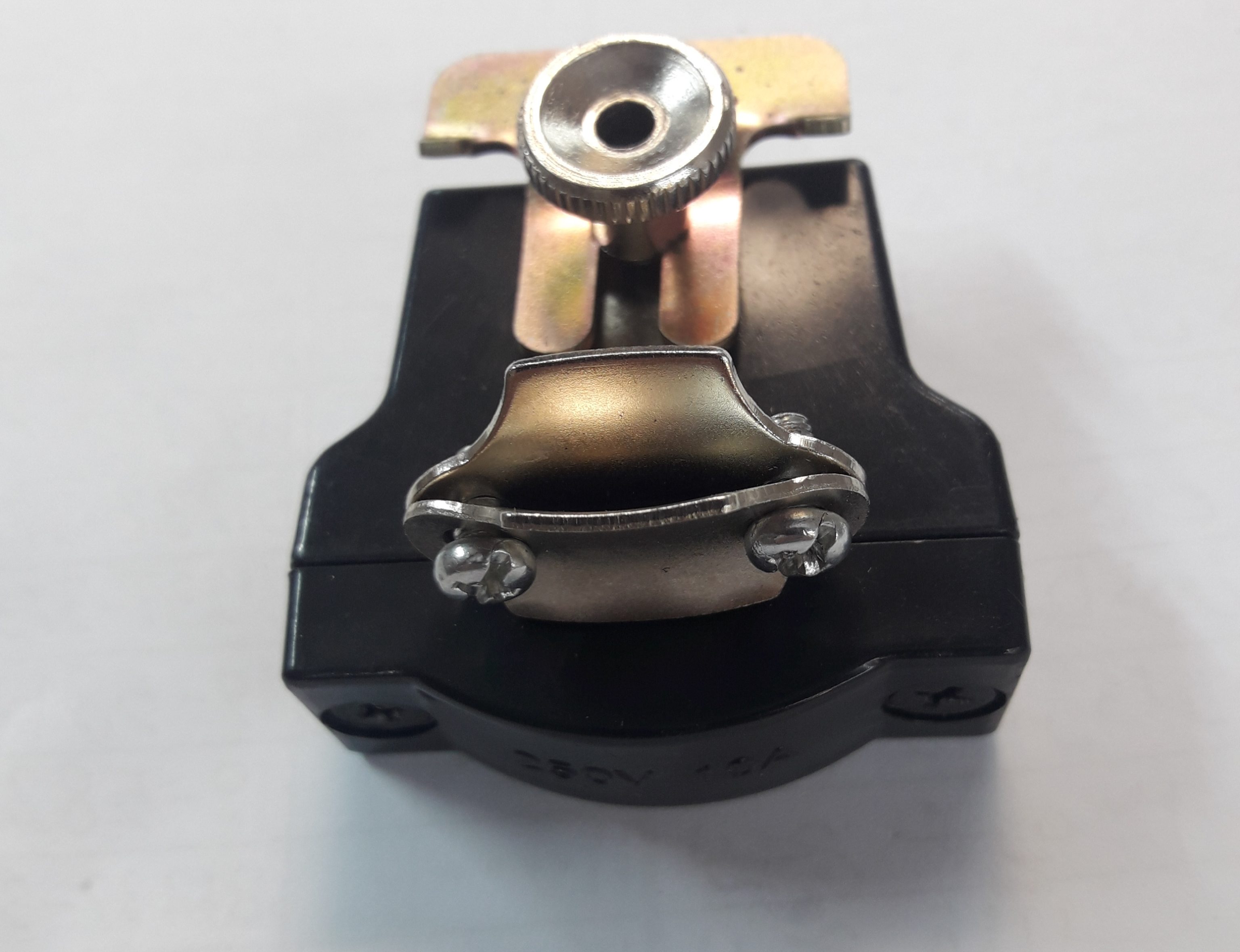 فیش قیچی برقی