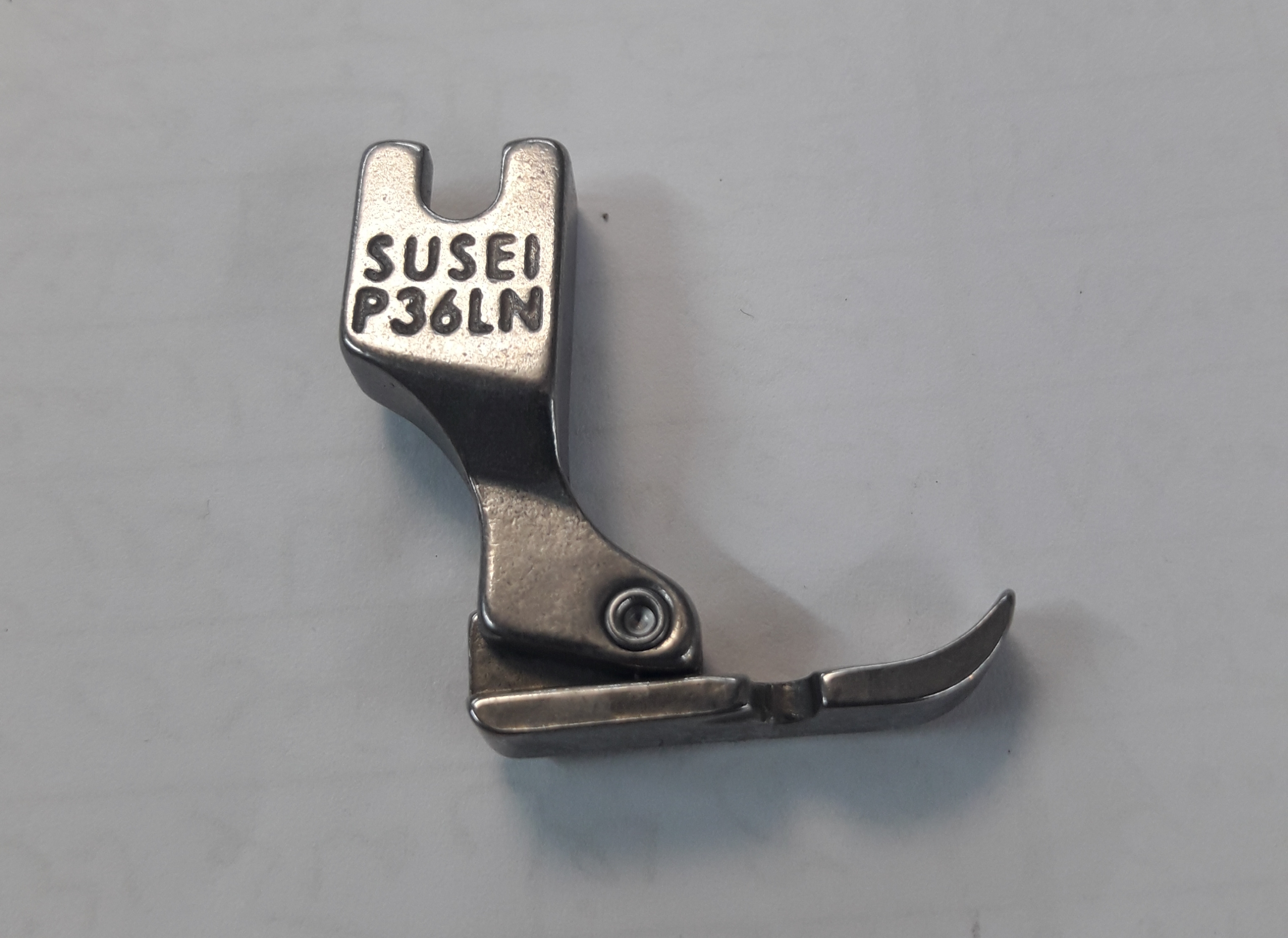 پایه تک شاخ (زیپ دوزی) چرخ خیاطی صنعتی